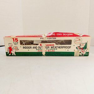 Vtg Renown Indoor/Outdoor Weatherproof Bulbs
